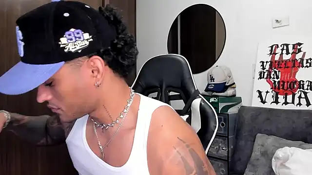 Alessandro Vanni online show from 09/10/25, 02:22