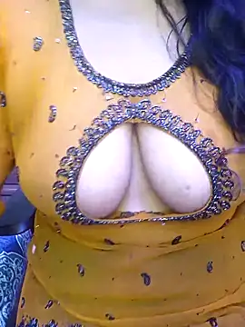 Snapshot of indian_passion chatting on 02/08/26, 07:23 indian passion online show from 02/08/26, 07:23