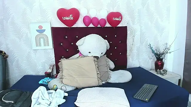 Snapshot of Ariana_Diosa chatting on 02/12/25, 05:37 Ariana Diosa online show from 02/12/25, 05:37