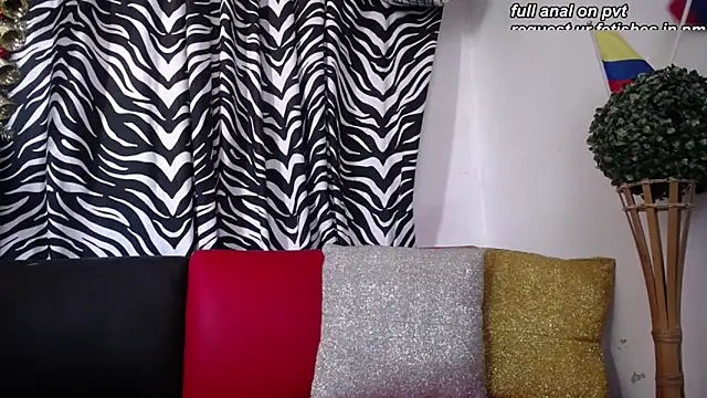 mia beatles online show from 10/07/25, 04:04