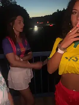 joanaelaa online show from 06/17/26, 08:54