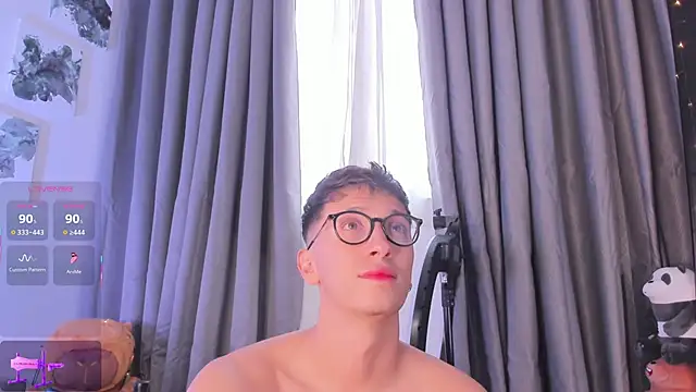 Thiago jones online show from 09/26/25, 08:13