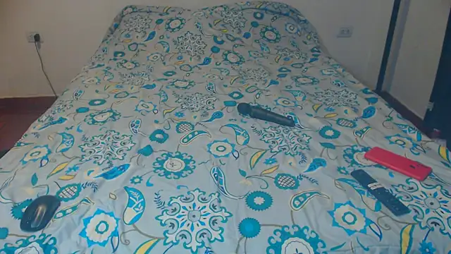 Snapshot of Tattoodreams_lucy chatting on 02/14/26, 10:28 Tattoodreams lucy online show from 02/14/26, 10:28