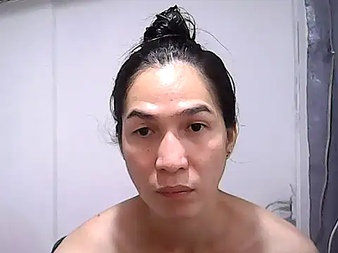Snapshot of BigDickTrans chatting on 07/27/26, 05:03 BigDickTrans online show from 07/27/26, 05:03