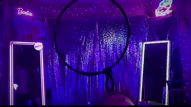 Snapshot of bimbotwerkqueen chatting on 01/26/25, 10:45 bimbotwerkqueen online show from 01/26/25, 10:45