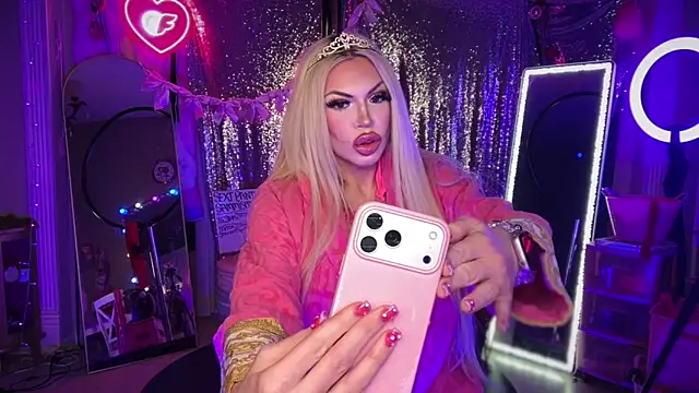 Snapshot of bimbotwerkqueen chatting on 02/22/26, 02:24 bimbotwerkqueen online show from 02/22/26, 02:24