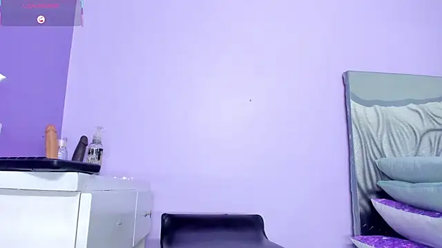 Snapshot of Angel_Avni chatting on 10/06/25, 03:31 Angel Avni online show from 10/06/25, 03:31