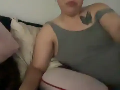 Snapshot of Blueskiiis3 chatting on 12/03/25, 03:21 Blueskiiis3 online show from 12/03/25, 03:21