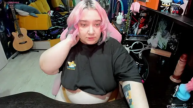 Softie Sofy online show from 09/20/25, 02:12