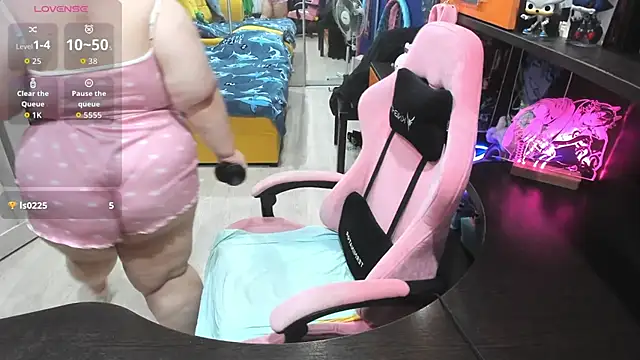 Softie Sofy online show from 10/02/25, 03:24