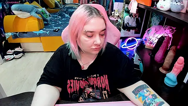 Snapshot of Softie_Sofy chatting on 02/21/26, 03:18 Softie Sofy online show from 02/21/26, 03:18