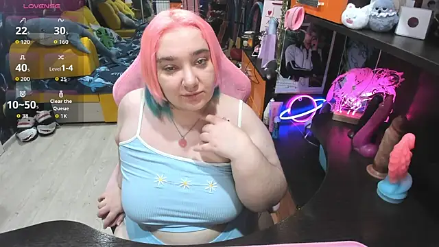 Snapshot of Softie_Sofy chatting on 03/05/26, 02:40 Softie Sofy online show from 03/05/26, 02:40