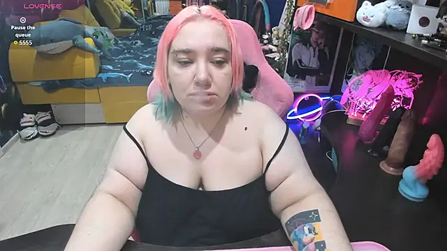 Snapshot of Softie_Sofy chatting on 03/12/26, 01:45 Softie Sofy online show from 03/12/26, 01:45