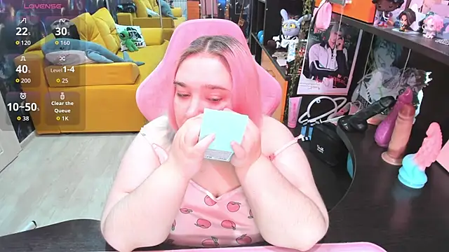 Softie Sofy online show from 06/20/26, 02:36