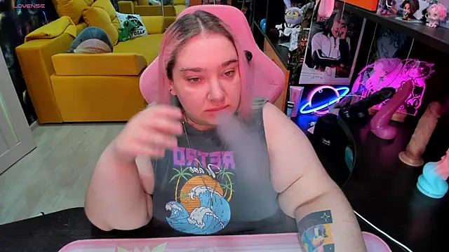 Softie Sofy online show from 06/23/26, 03:04