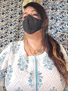 cute-tanvi online show from 09/25/25, 01:53