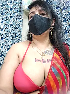 cute-tanvi online show from 10/15/25, 12:00