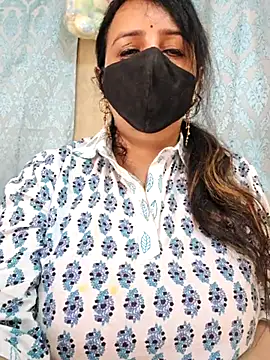 cute-tanvi online show from 10/18/25, 01:41