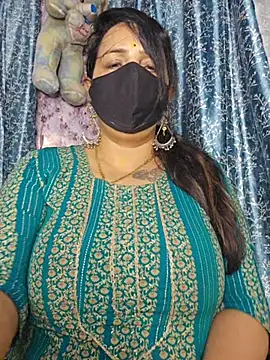 cute-tanvi online show from 05/05/26, 12:35