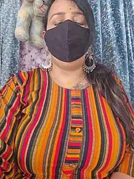 cute-tanvi online show from 05/15/26, 11:34
