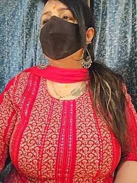 cute-tanvi online show from 05/18/26, 12:18