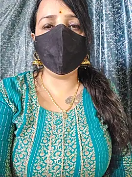 cute-tanvi online show from 06/18/26, 09:14
