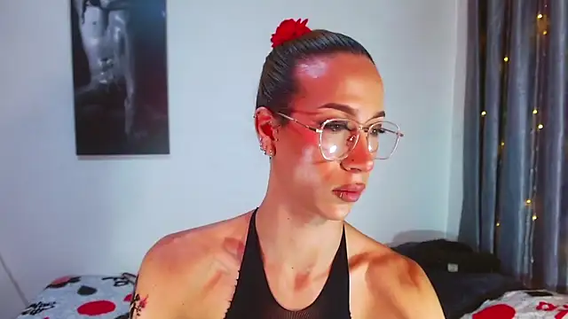 Kenisha Sweet online show from 06/10/26, 12:22