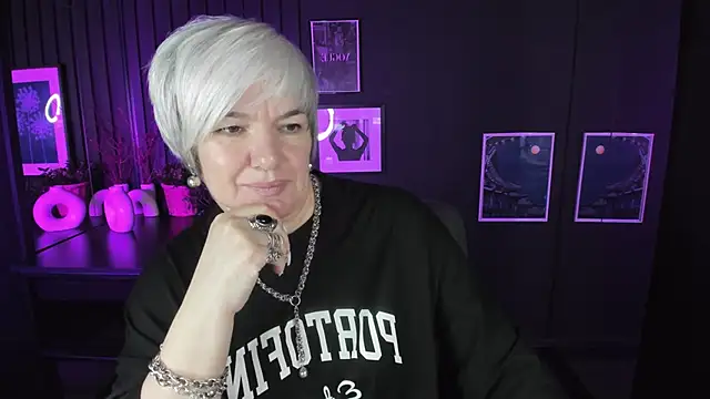 CarmenSoft online show from 11/07/25, 08:31