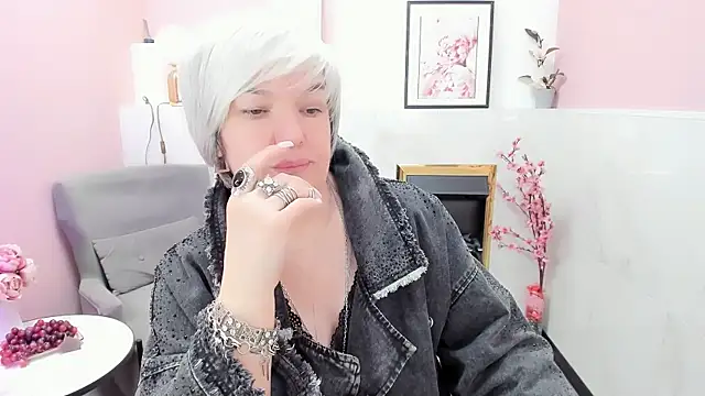 CarmenSoft online show from 05/10/26, 09:36