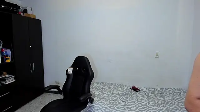ares sexxx online show from 04/25/26, 04:48