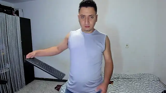 ares sexxx online show from 04/26/26, 09:56