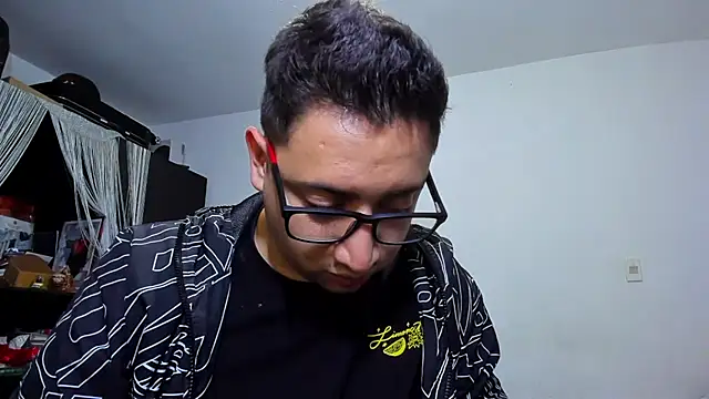 ares sexxx online show from 08/01/26, 04:12