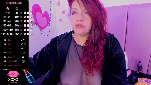 Snapshot of pamela_dimantis_ chatting on 02/22/25, 10:18 pamela dimantis online show from 02/22/25, 10:18