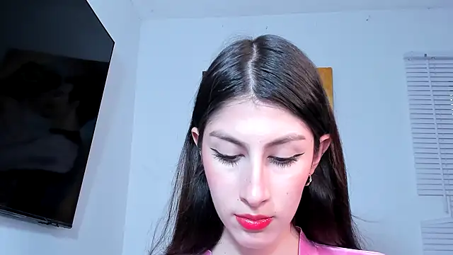 valeria gonzales  online show from 12/05/24, 10:01