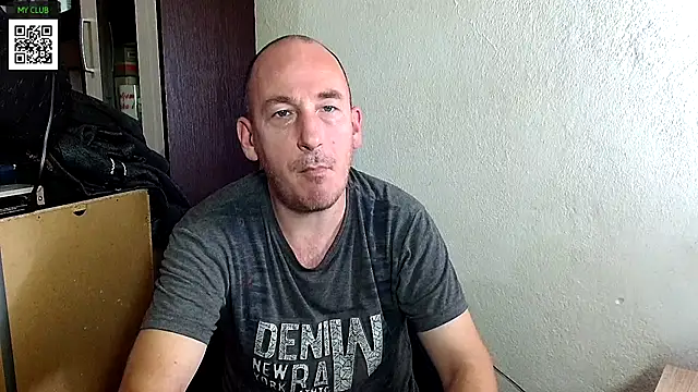 Snapshot of Johan___Barker chatting on 12/09/24, 07:39 Johan Barker online show from 12/09/24, 07:39