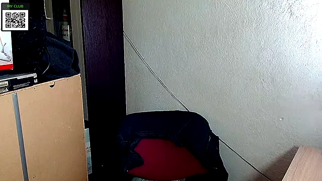 Snapshot of Johan___Barker chatting on 12/10/24, 07:22 Johan Barker online show from 12/10/24, 07:22