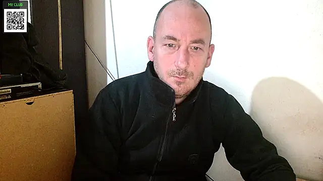 Snapshot of Johan___Barker chatting on 01/05/25, 07:49 Johan Barker online show from 01/05/25, 07:49