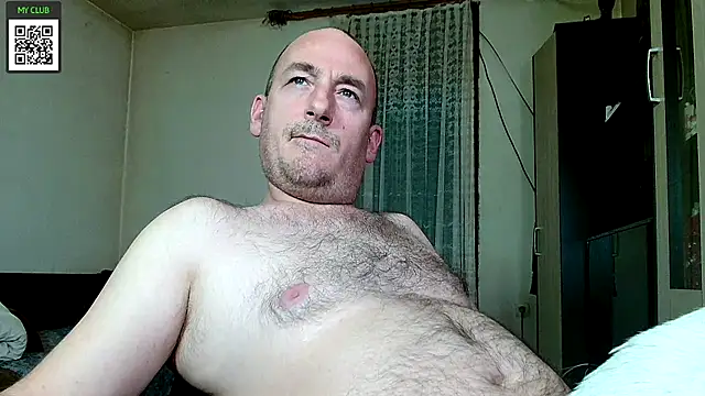 Snapshot of Johan___Barker chatting on 01/18/25, 06:43 Johan Barker online show from 01/18/25, 06:43