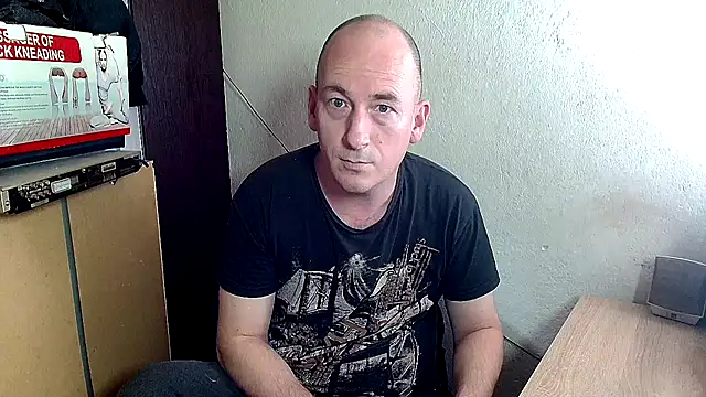 Snapshot of Johan___Barker chatting on 02/05/25, 02:26 Johan Barker online show from 02/05/25, 02:26