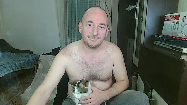 Snapshot of Johan___Barker chatting on 02/20/25, 08:39 Johan Barker online show from 02/20/25, 08:39