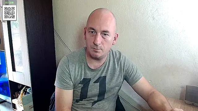 Snapshot of Johan___Barker chatting on 03/16/25, 11:16 Johan Barker online show from 03/16/25, 11:16