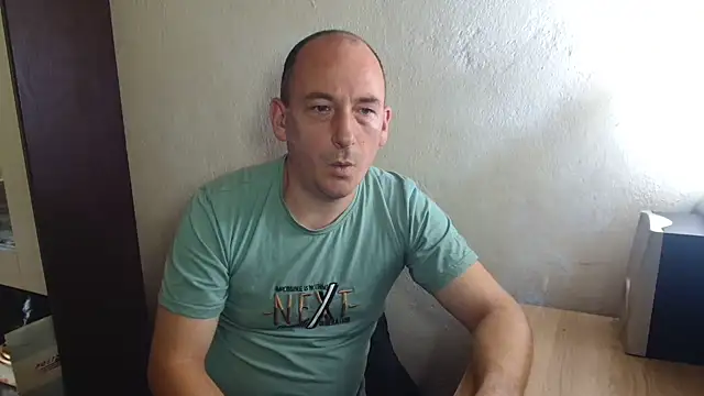 Snapshot of Johan___Barker chatting on 10/07/25, 10:45 Johan Barker online show from 10/07/25, 10:45