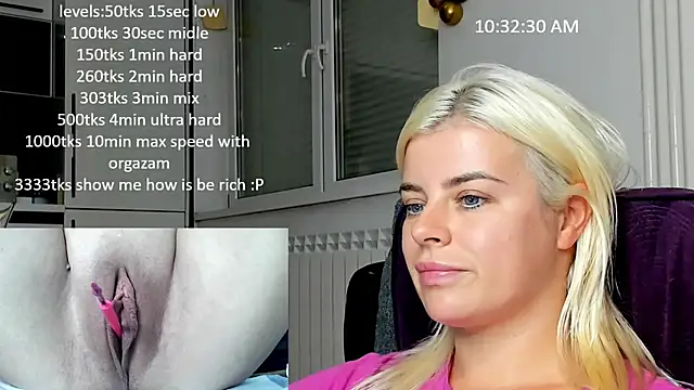 Snapshot of queenofthenighttt chatting on 10/29/25, 09:33 queenofthenighttt online show from 10/29/25, 09:33