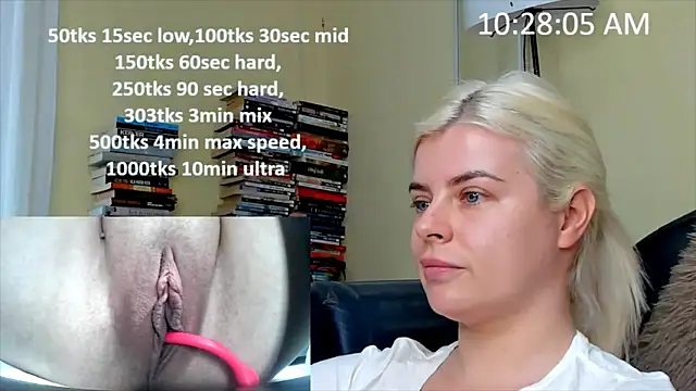 Snapshot of queenofthenighttt chatting on 02/18/26, 09:27 queenofthenighttt online show from 02/18/26, 09:27