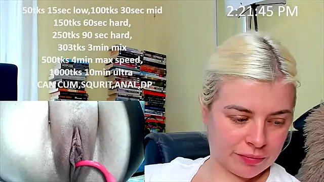 Snapshot of queenofthenighttt chatting on 02/25/26, 01:21 queenofthenighttt online show from 02/25/26, 01:21