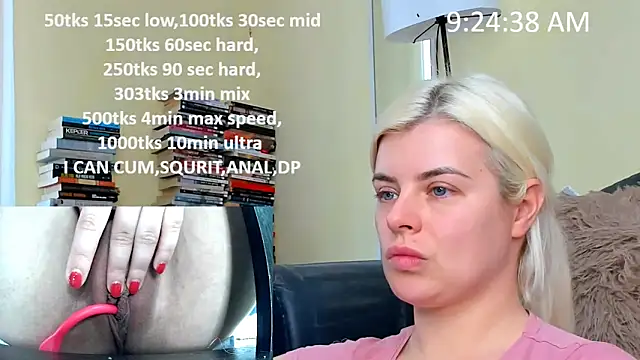 Snapshot of queenofthenighttt chatting on 02/27/26, 08:25 queenofthenighttt online show from 02/27/26, 08:25