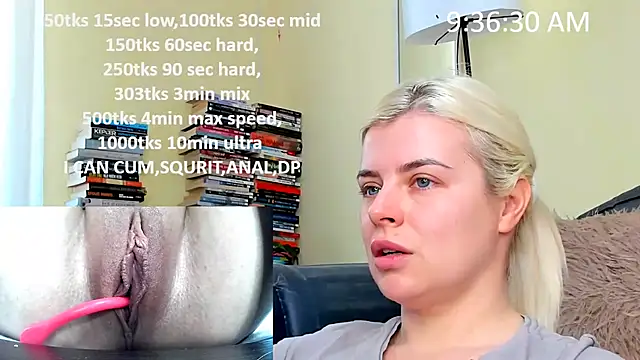 Snapshot of queenofthenighttt chatting on 02/28/26, 08:37 queenofthenighttt online show from 02/28/26, 08:37