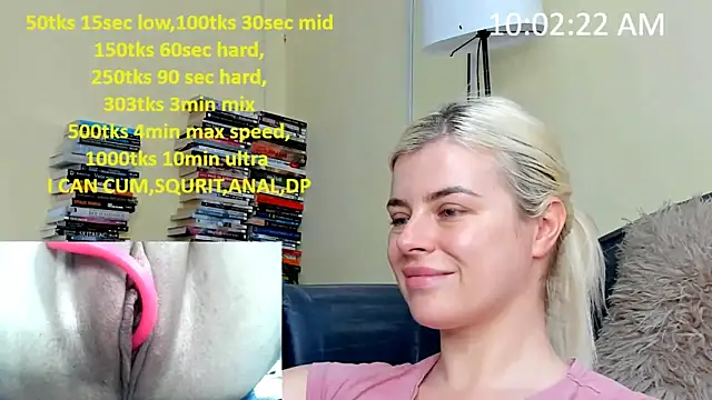 Snapshot of queenofthenighttt chatting on 03/10/26, 09:03 queenofthenighttt online show from 03/10/26, 09:03