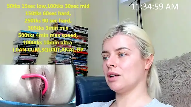 Snapshot of queenofthenighttt chatting on 03/12/26, 10:32 queenofthenighttt online show from 03/12/26, 10:32