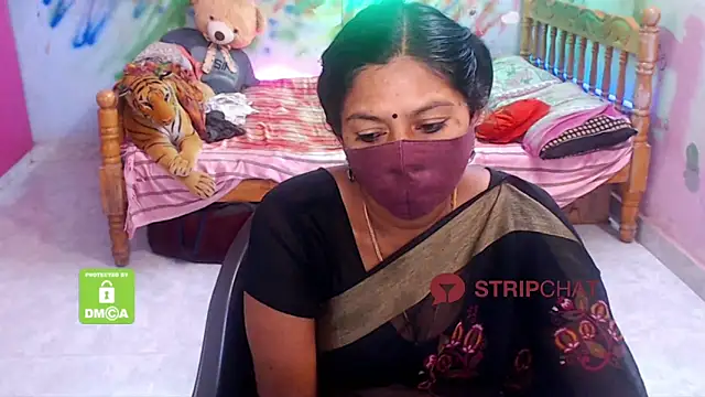 Snapshot of Novapol chatting on 12/12/24, 02:15 Novapol online show from 12/12/24, 02:15